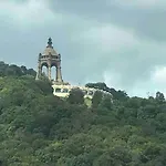 „zur Eule“ *